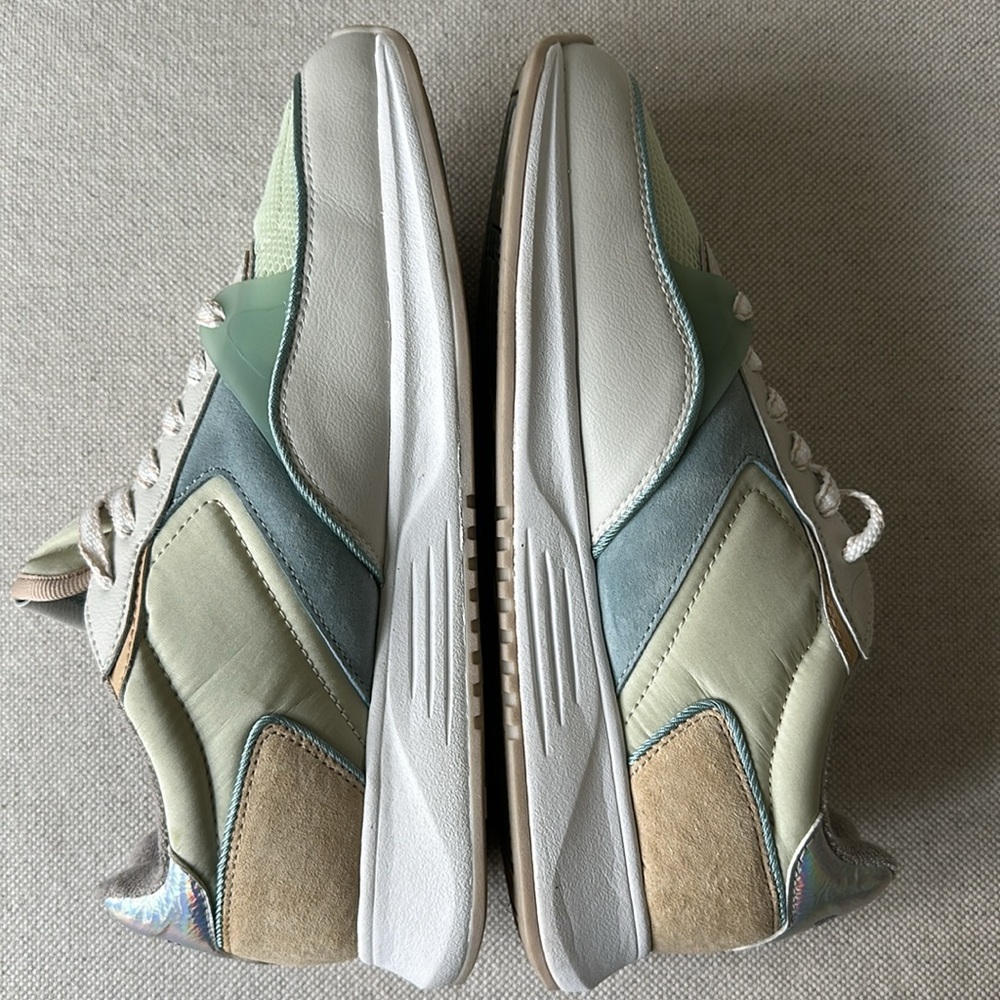 Hoff sneakers. Like new - worn just once. - Picture 6 of 6